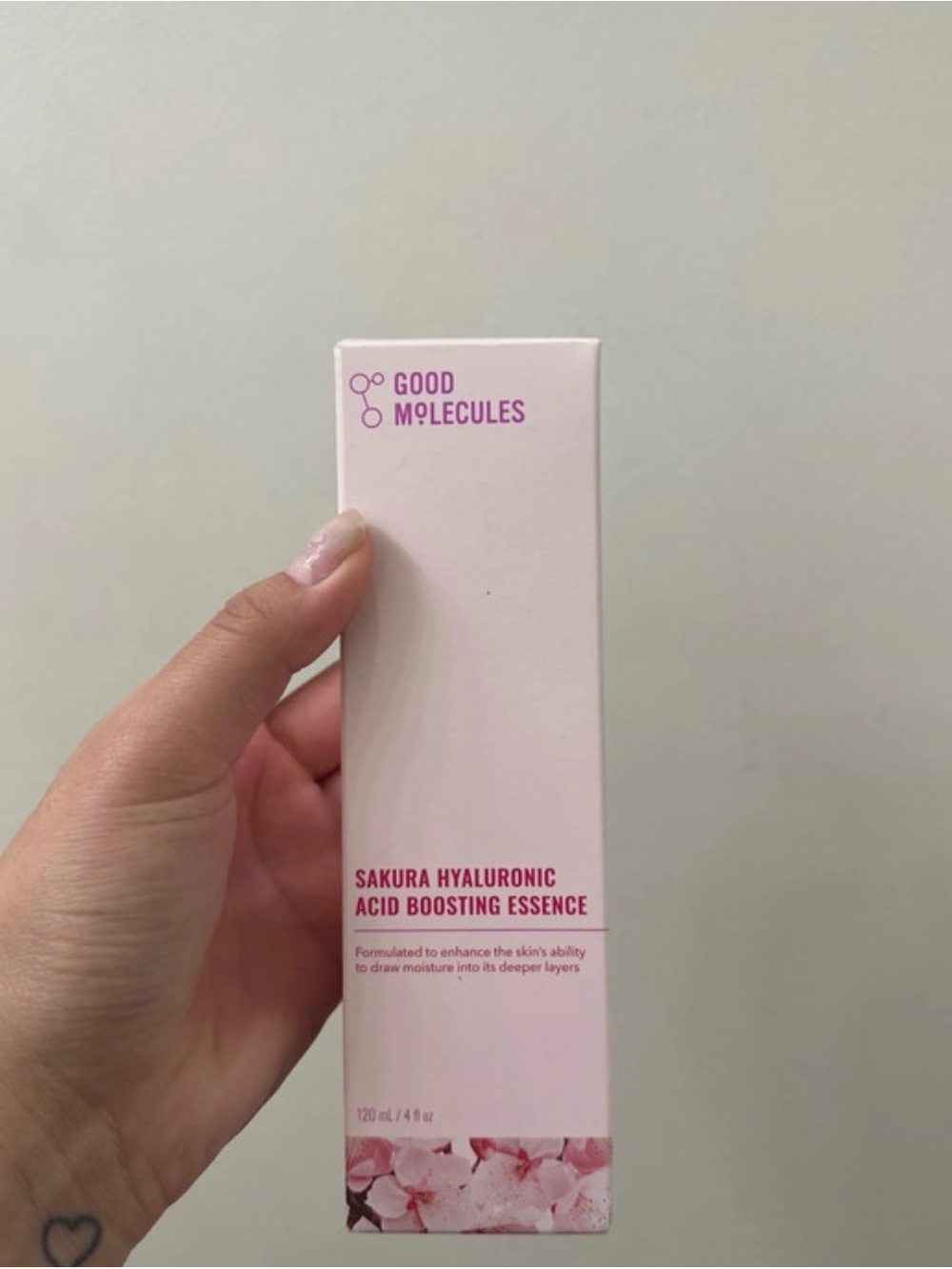 Sakura Hyaluronic Acid Boosting Essence – Pink Hydrating Serum